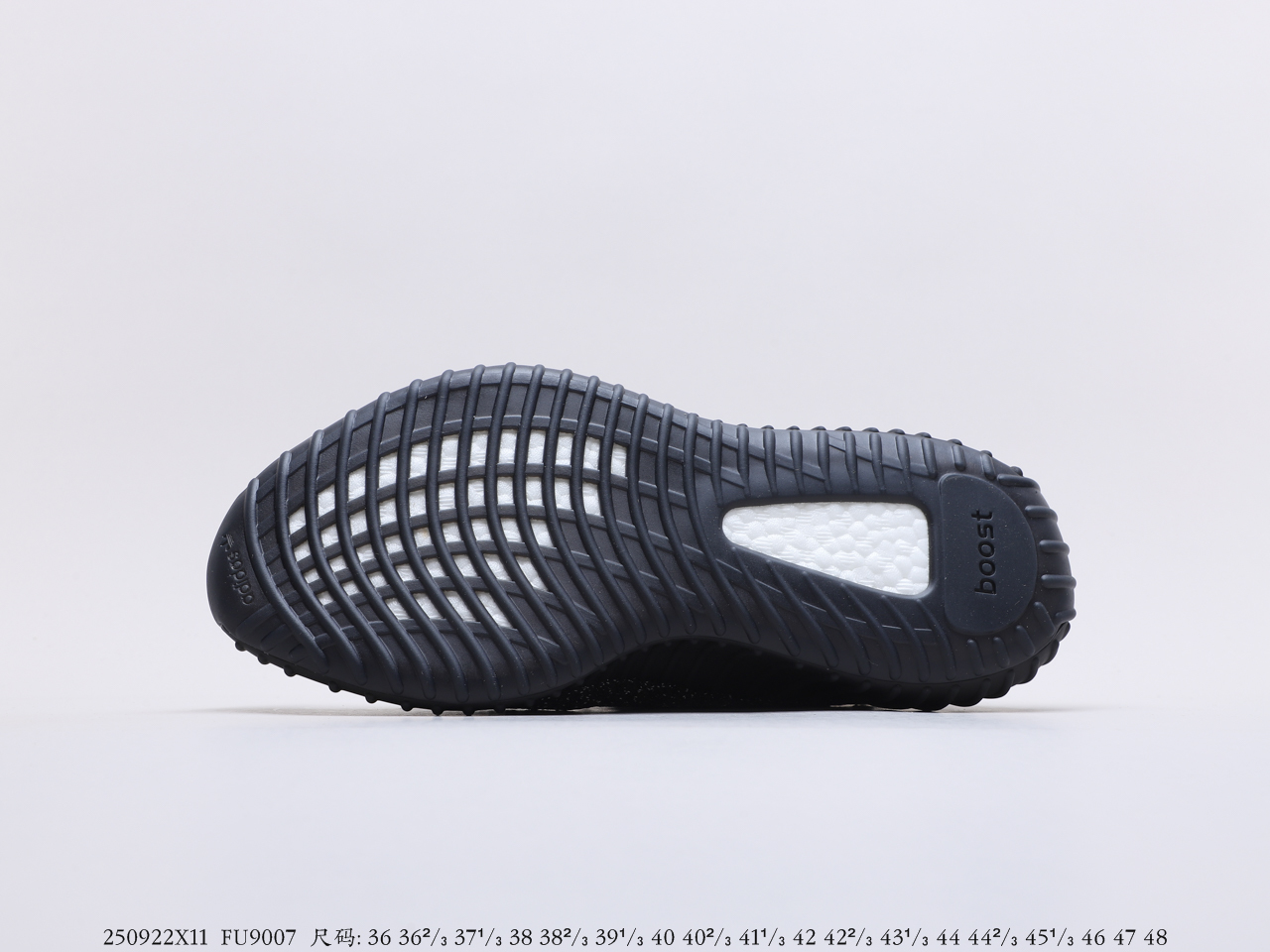 莆田鞋阿迪达斯 Adidas Yeezy Boost 350 V2 “BIack Reflective” 黑满天星(图4)